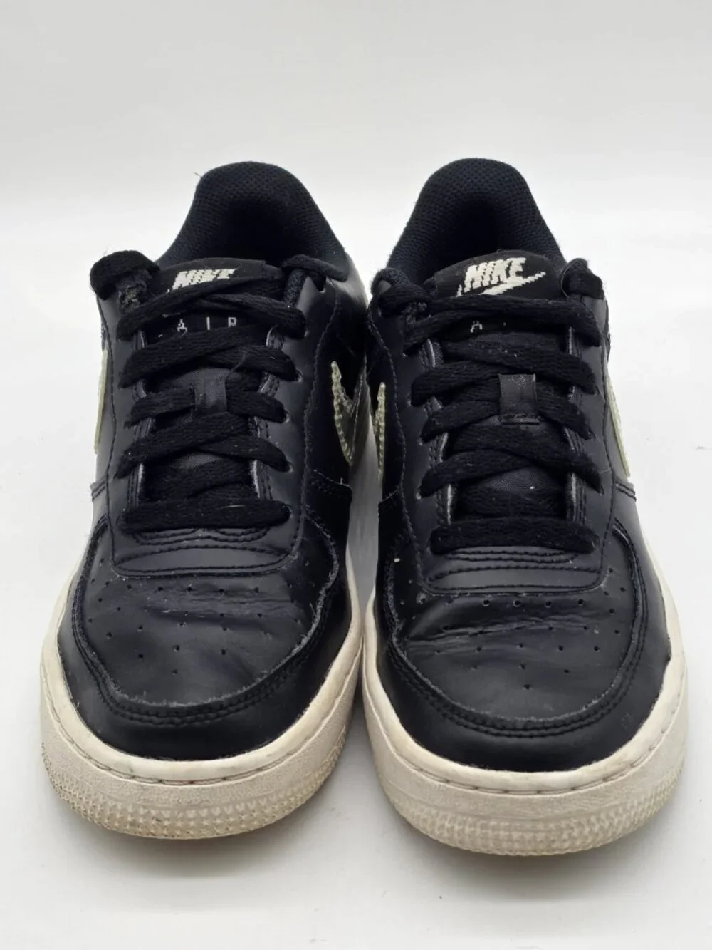 Nike Air Force 1 Sneakers Child Size 4.5 Low LV8 Digital Swoosh Black Shoes